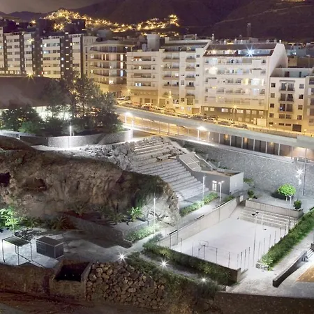 In S/c Tenerife Center For 4 Persons Apartment *